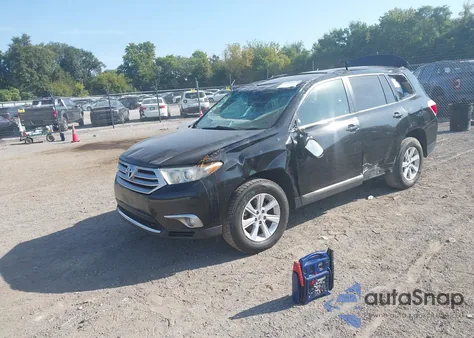 2011 Toyota Highlander Se V6 из США, поврежденный, VIN 5TDBK3EH0BS075610
